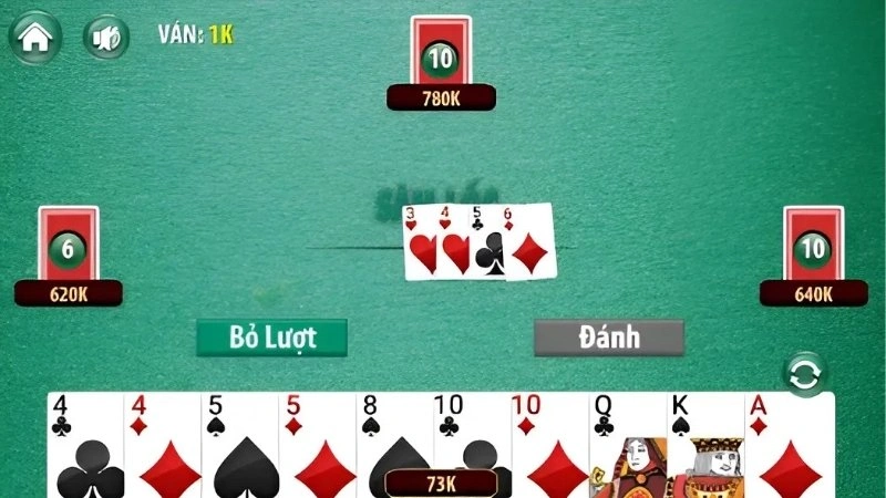 Nên quan sát kỹ khi chơi game bài